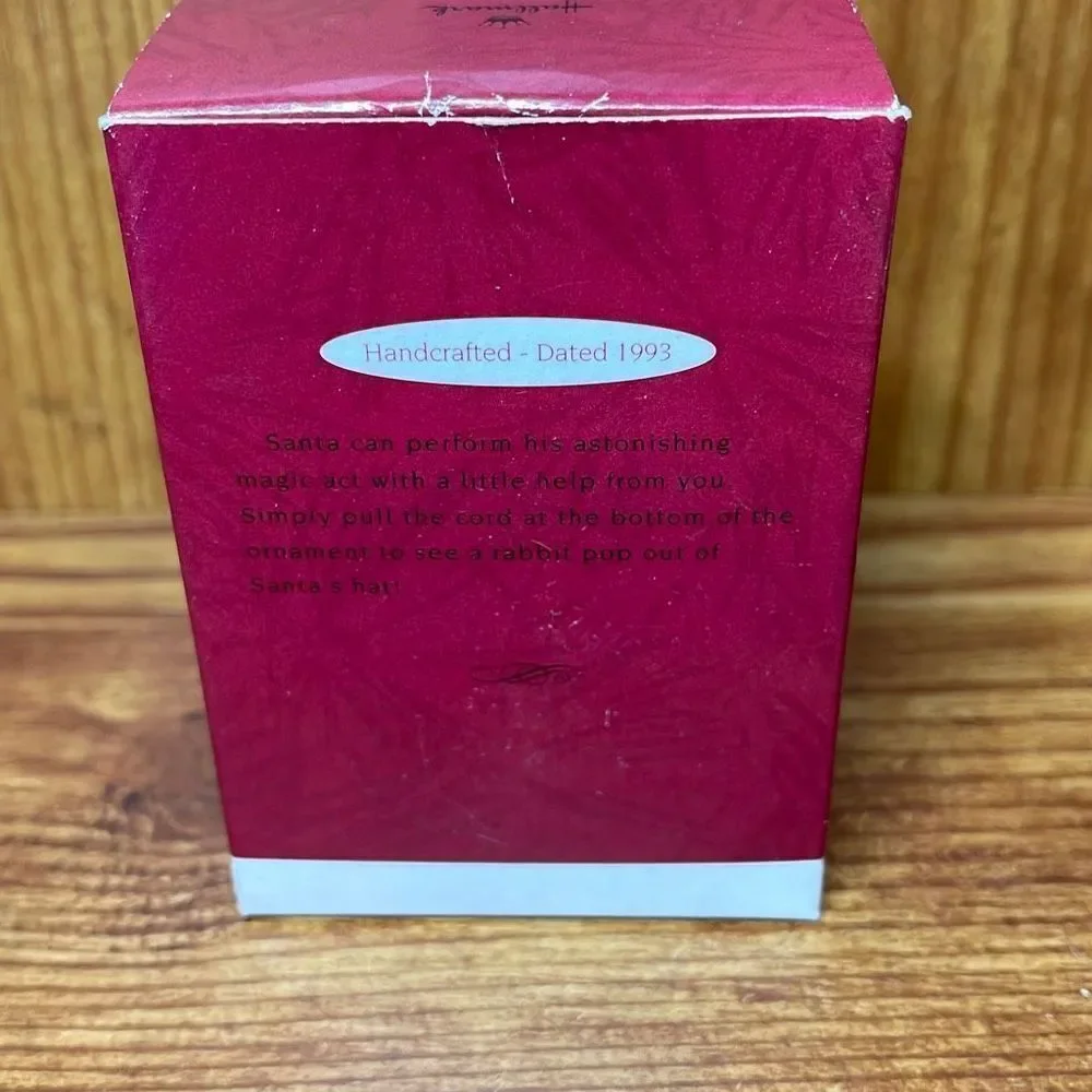 1993 Hallmark Keepsake Ornament That’s Entertainment‎ Santa Rabbit Out of Hat